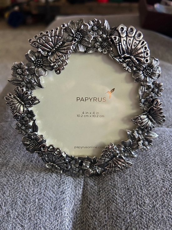 Papyrus Other - Papyrus Silver Floral & Butterfly Round Frame - Silver Accent